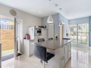 Photo 8- click for photo gallery